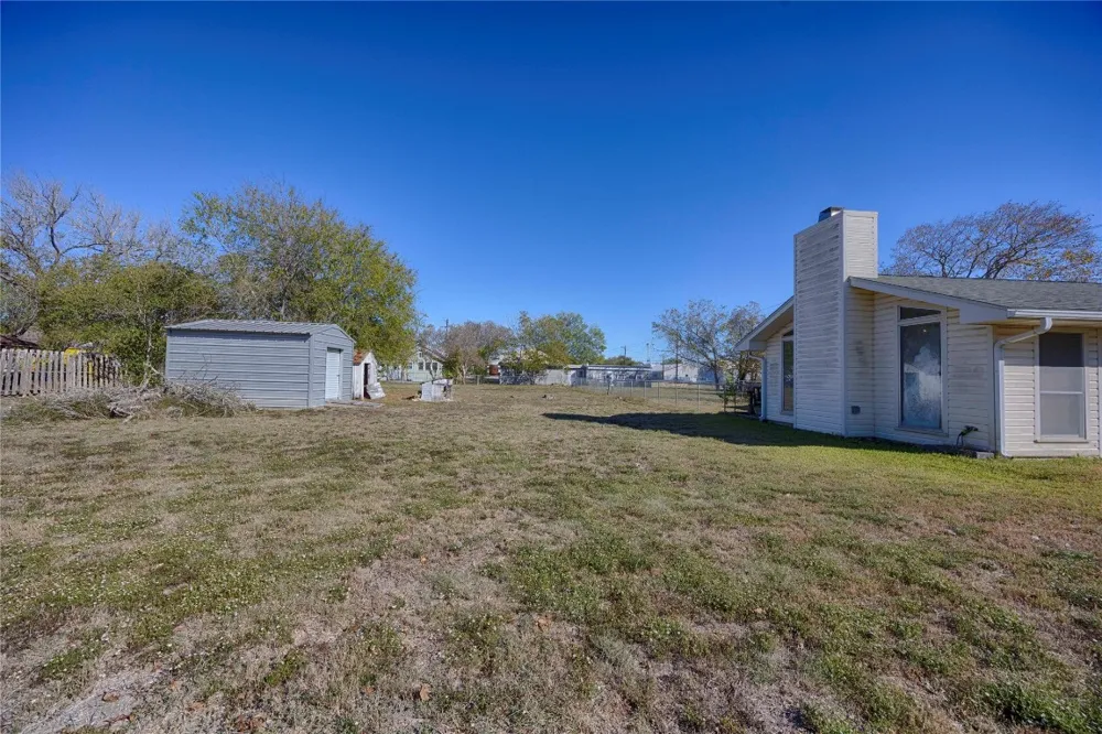 507 South Street Schulenburg, TX 78956