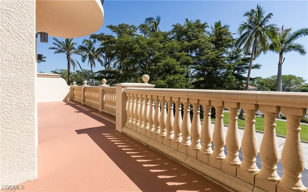 Cape Harbour Drive #105 Cape Coral, FL 33914