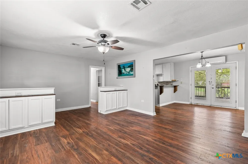4205 Fort Avenue Waco, TX 76710