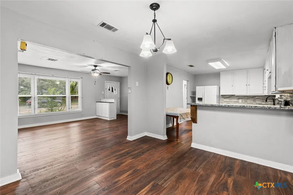 4205 Fort Avenue Waco, TX 76710