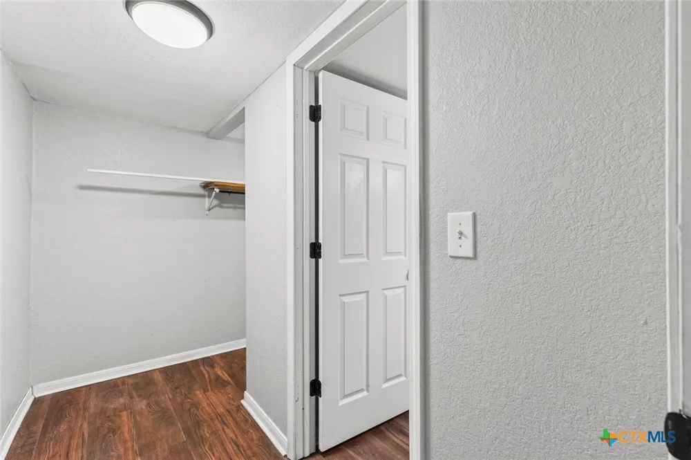 4205 Fort Avenue Waco, TX 76710