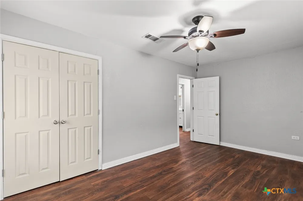 4205 Fort Avenue Waco, TX 76710