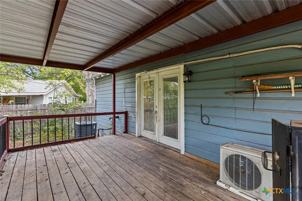4205 Fort Avenue Waco, TX 76710