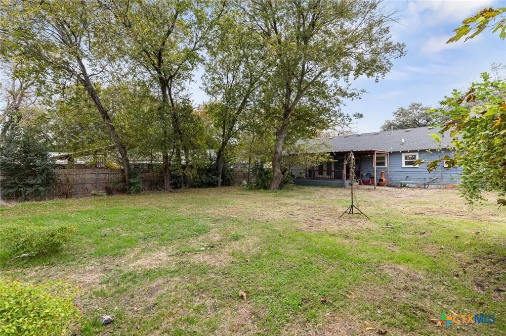 4205 Fort Avenue Waco, TX 76710