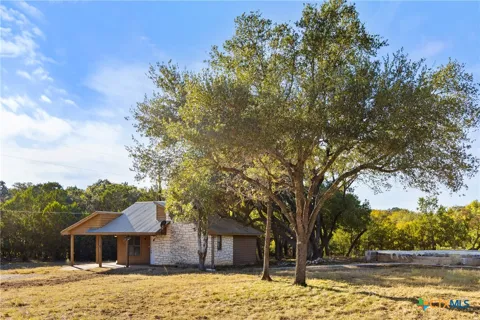 205 Mesquite Trail