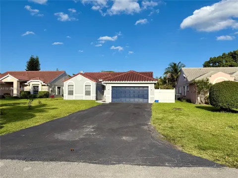 1060 New Parkview Pl