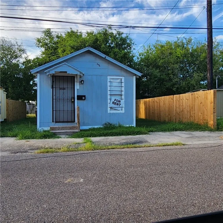 3520 Lou Street Corpus Christi, TX 78405