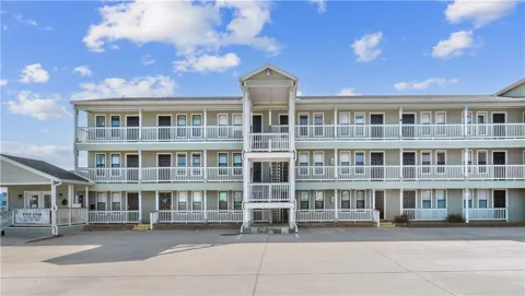 2290 Fulton Beach #212