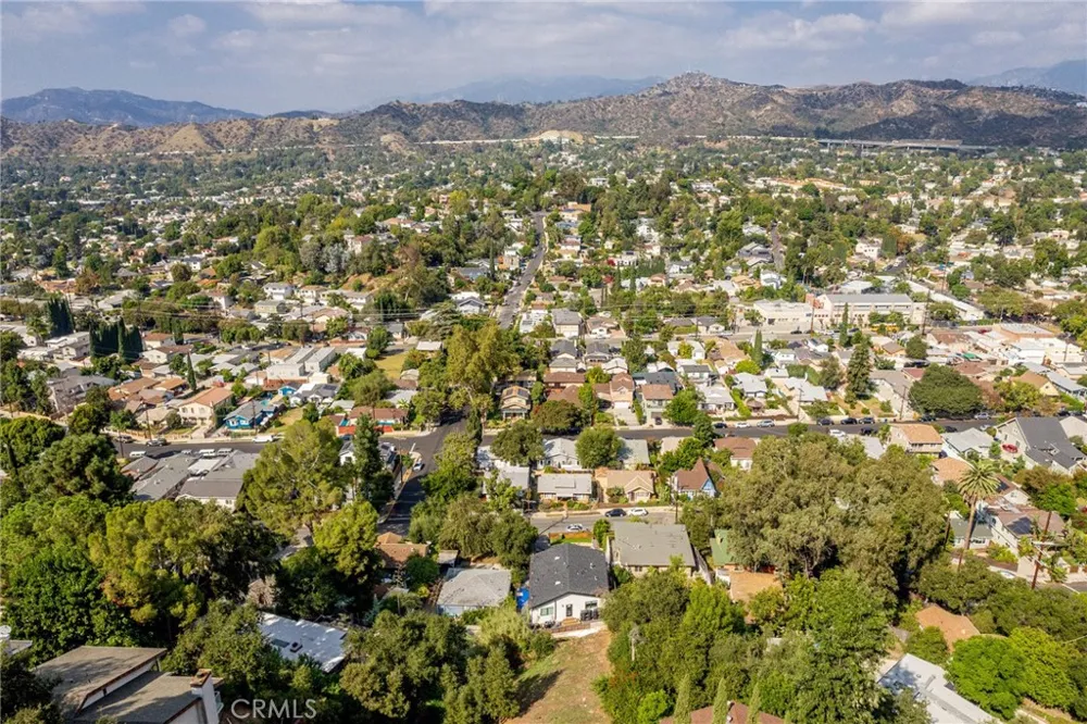 1333 Wildwood Drive Eagle Rock, CA 90041