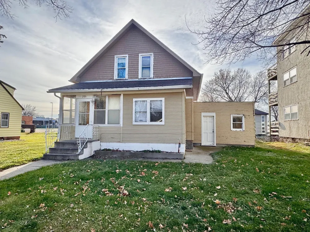 205 W Marshall Street Marshall, MN 56258