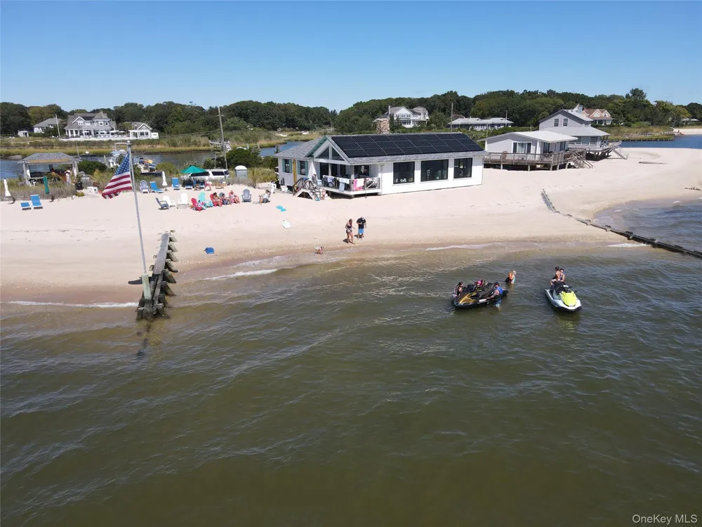 610 Park Avenue Mattituck, NY 11952