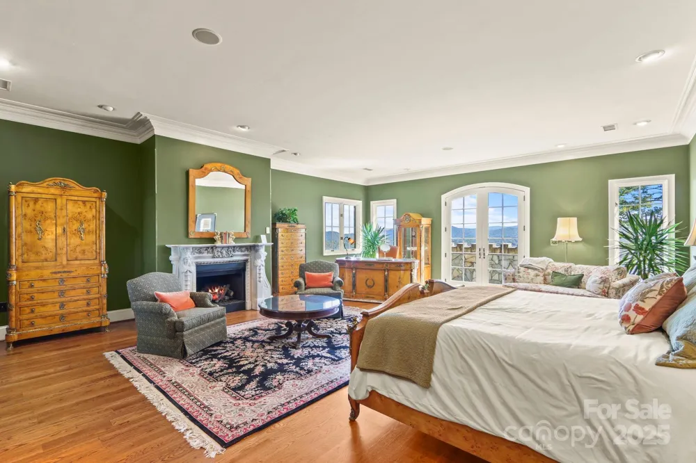 5742 NC Highway 194 S Banner Elk, NC 28604