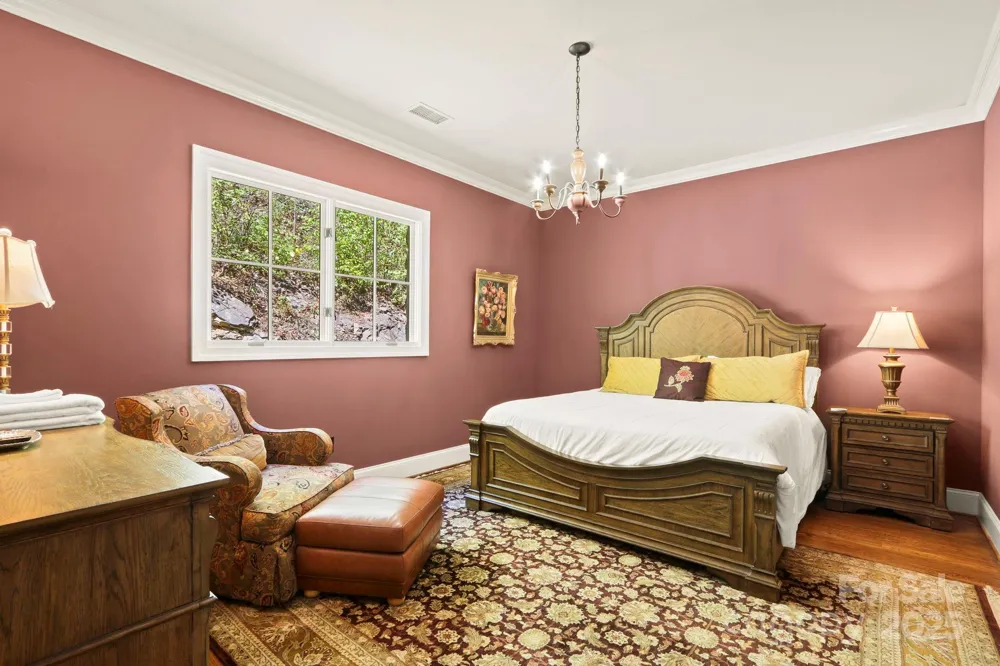 5742 NC Highway 194 S Banner Elk, NC 28604