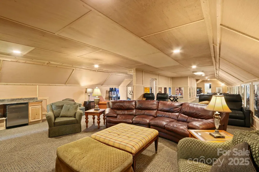 5742 NC Highway 194 S Banner Elk, NC 28604