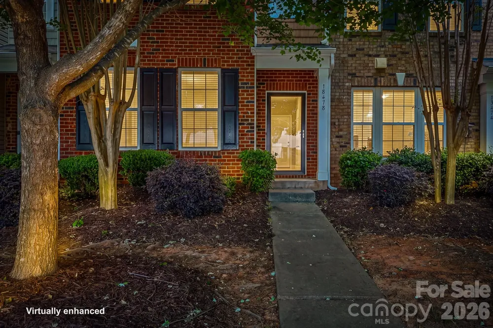 18478 W Catawba Avenue Cornelius, NC 28031