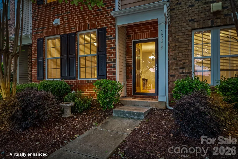 18478 W Catawba Avenue Cornelius, NC 28031
