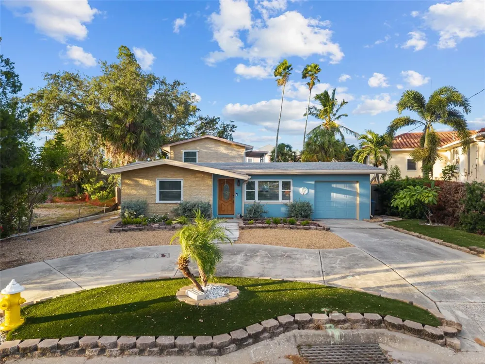 284 44TH AVENUE St Pete Beach, FL 33706