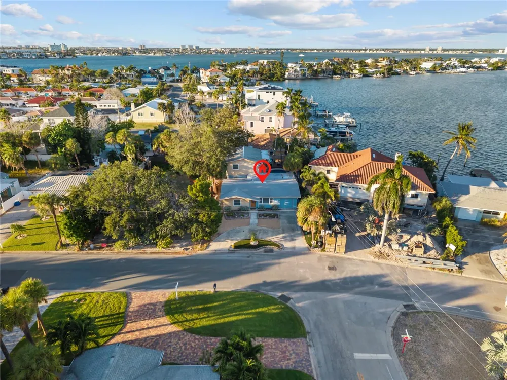 284 44TH AVENUE St Pete Beach, FL 33706