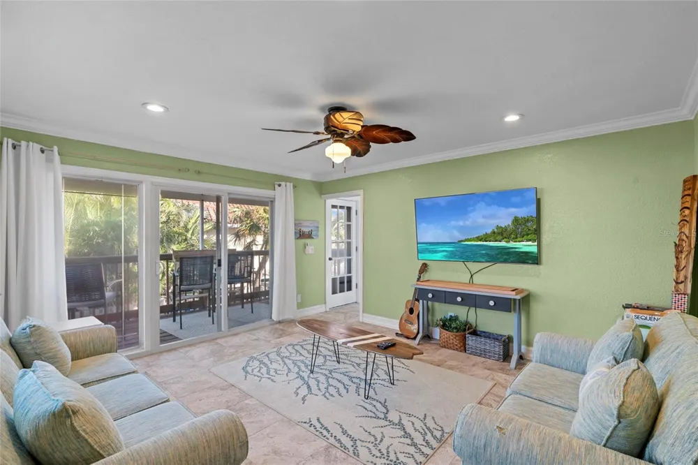 284 44TH AVENUE St Pete Beach, FL 33706