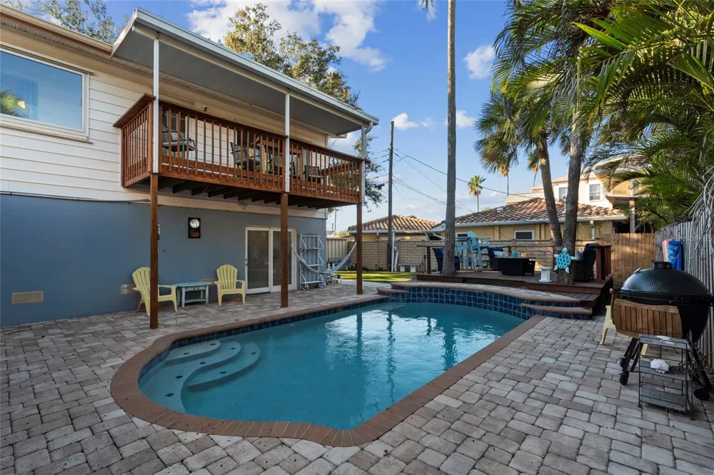 284 44TH AVENUE St Pete Beach, FL 33706