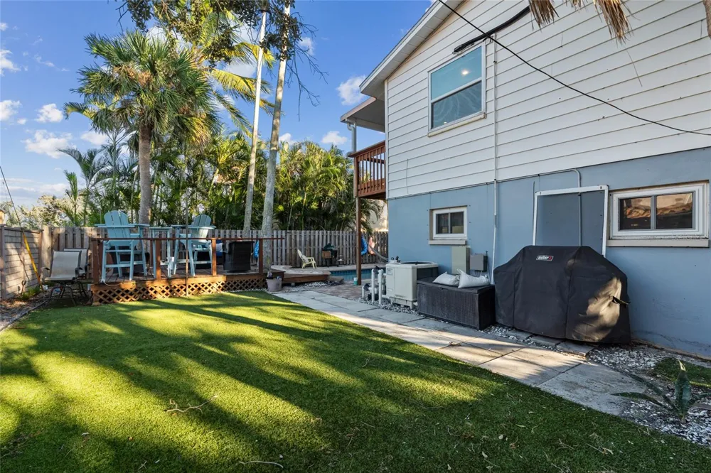 284 44TH AVENUE St Pete Beach, FL 33706