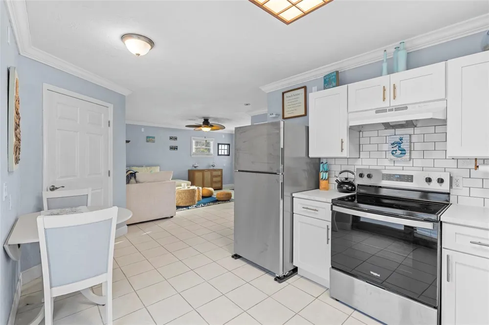 284 44TH AVENUE St Pete Beach, FL 33706