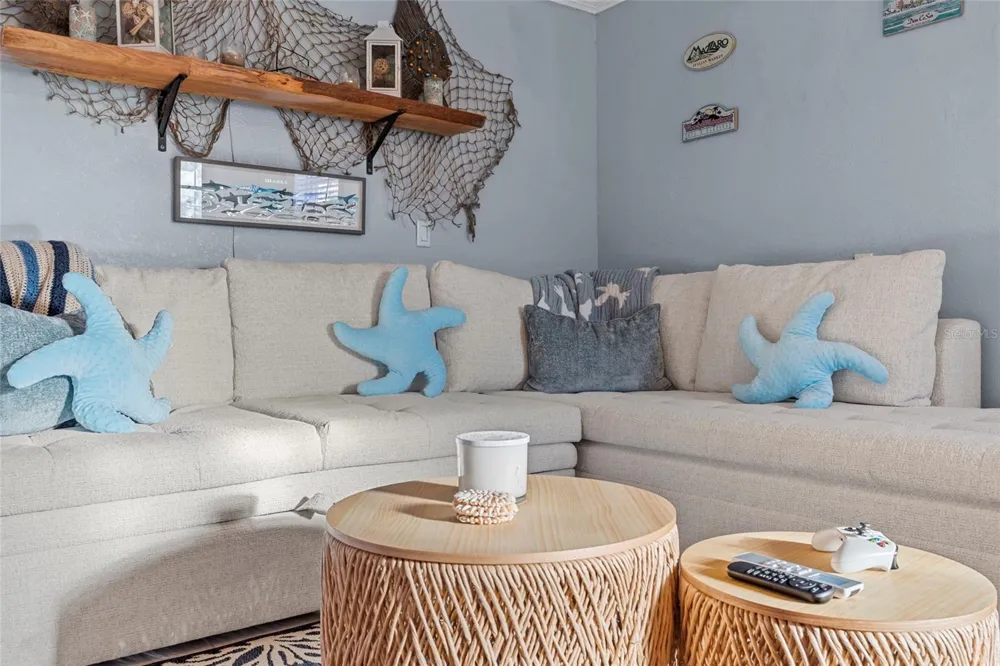 284 44TH AVENUE St Pete Beach, FL 33706