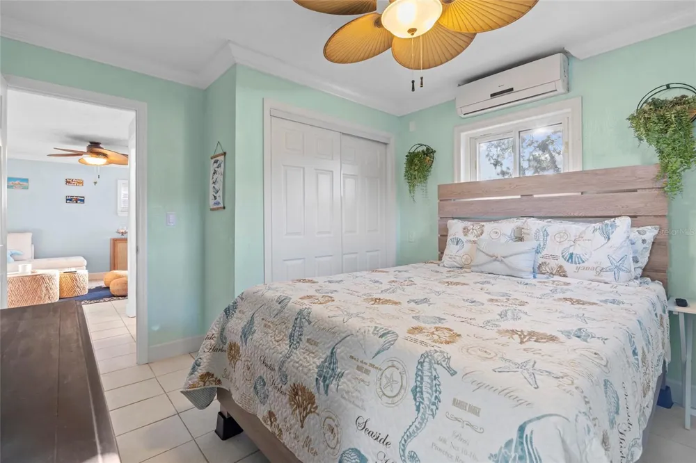 284 44TH AVENUE St Pete Beach, FL 33706