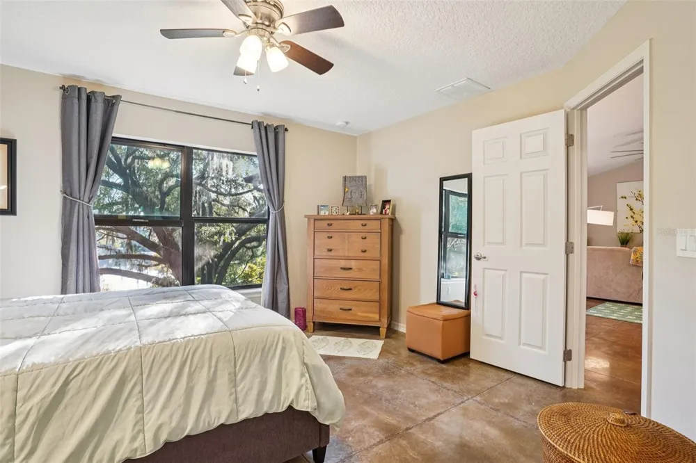 13400 COUNTY ROAD 450 Umatilla, FL 32784