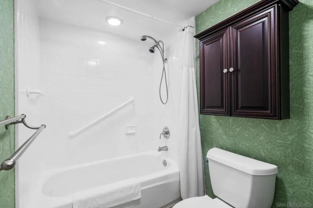 515 S Sierra Ave #119 Solana Beach, CA 92075