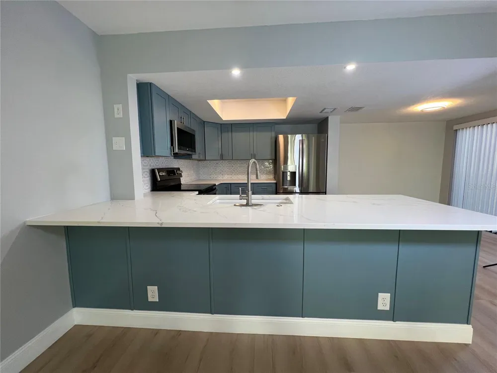 7550 SUNSHINE SKYWAY LANE S #P11 St Petersburg, FL 33711