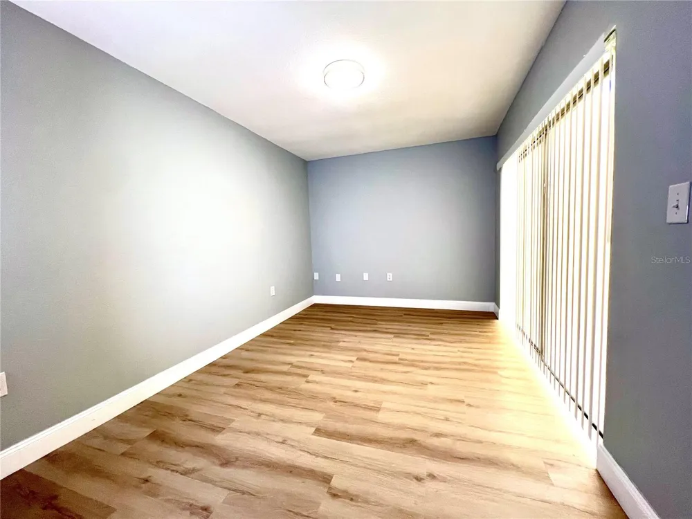 7550 SUNSHINE SKYWAY LANE S #P11 St Petersburg, FL 33711