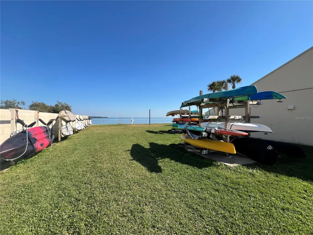 7550 SUNSHINE SKYWAY LANE S #P11 St Petersburg, FL 33711