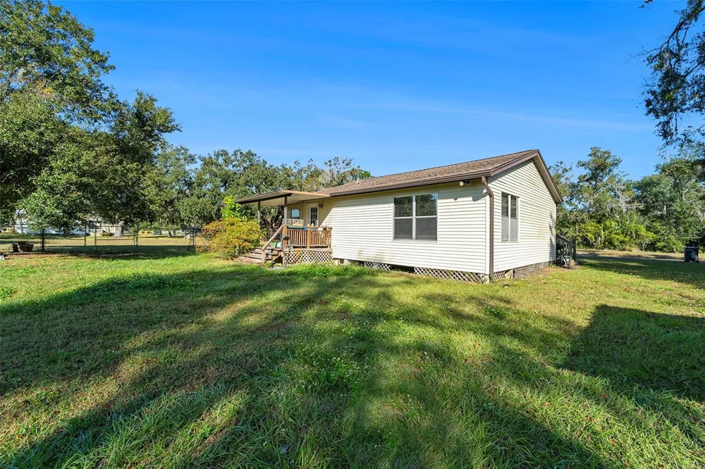 2215 WALLACE ROAD Lutz, FL 33549