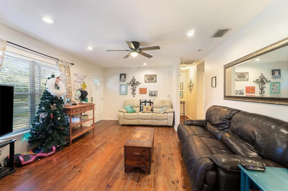 2215 WALLACE ROAD Lutz, FL 33549