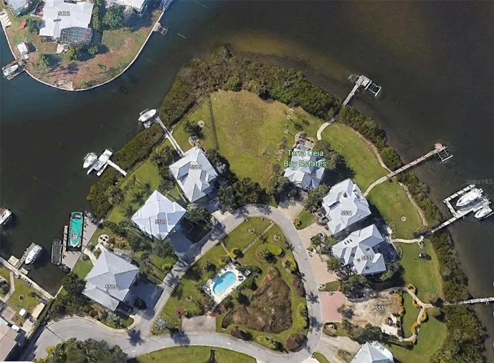 5523 2ND AVENUE CIRCLE W Palmetto, FL 34221