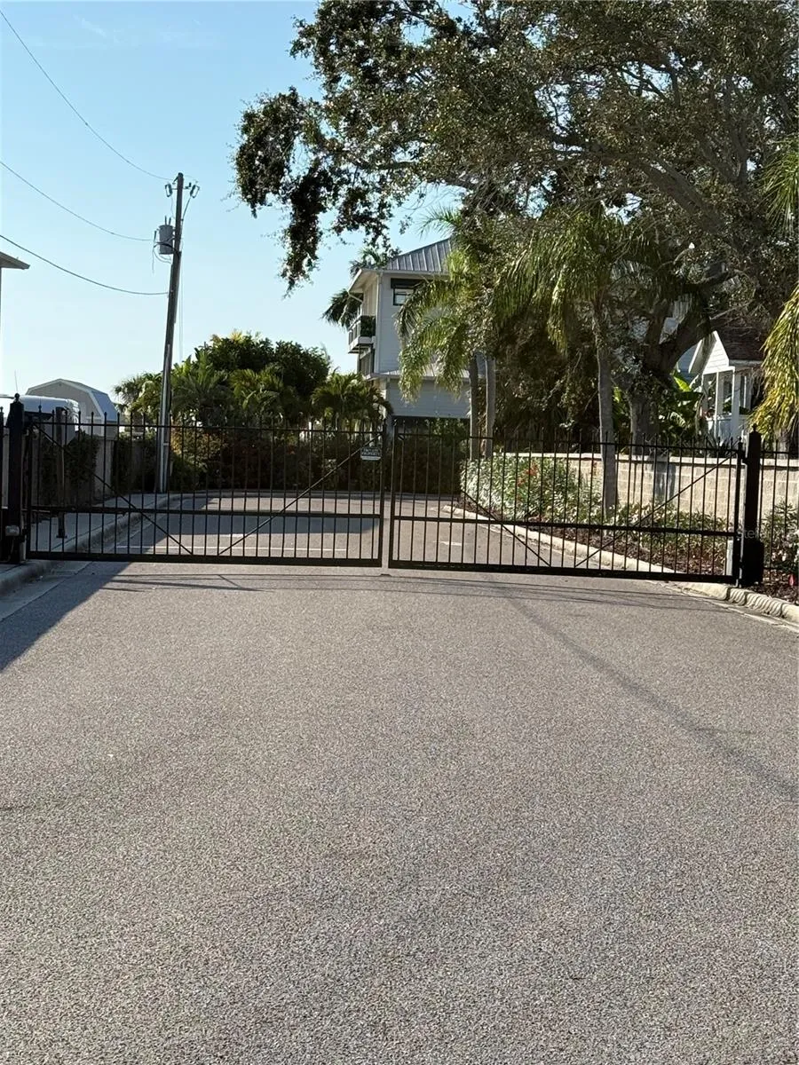 5523 2ND AVENUE CIRCLE W Palmetto, FL 34221