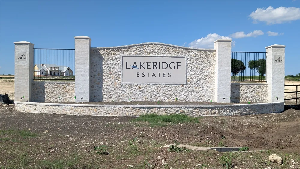 317 Lakeside Landing Lorena, TX 76655
