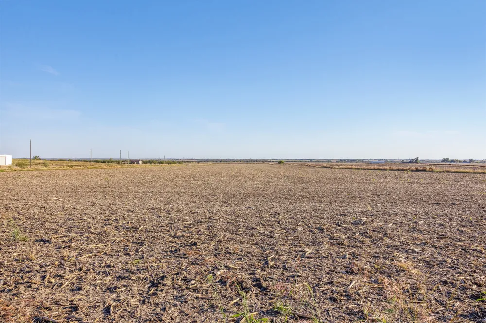 Fm-112 Thrall, TX 76578