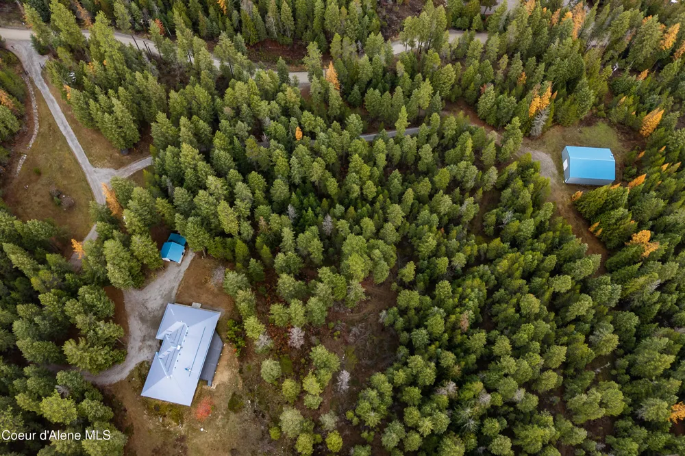 422 Roop Rd Cocolalla, ID 83813
