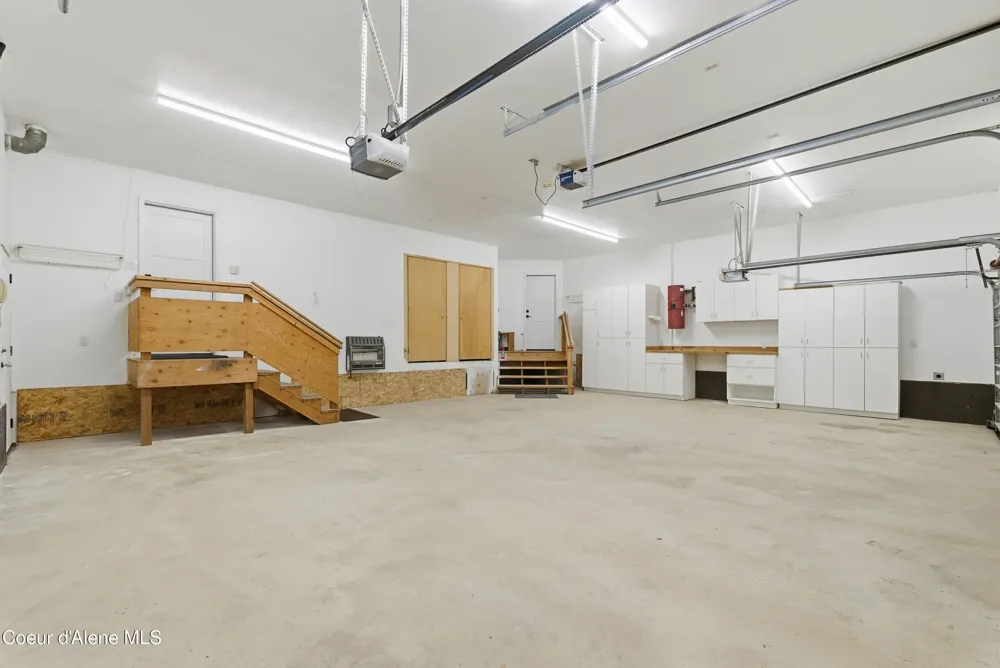 422 Roop Rd Cocolalla, ID 83813