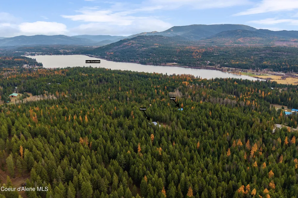 422 Roop Rd Cocolalla, ID 83813