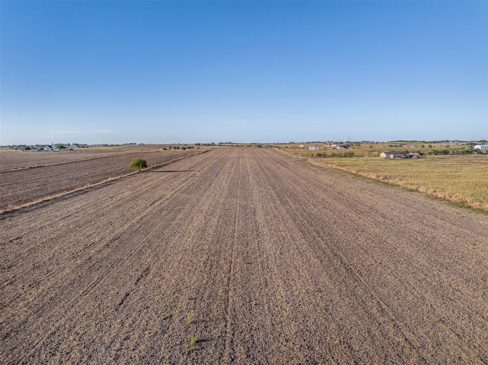 Fm-112 Thrall, TX 76578