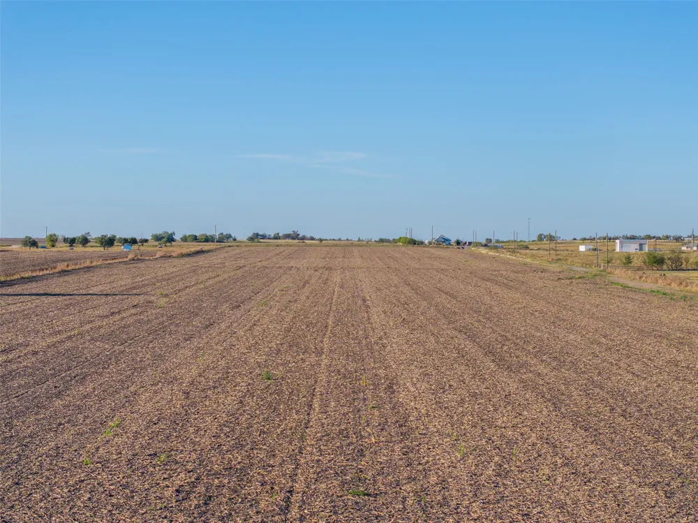 Fm-112 Thrall, TX 76578