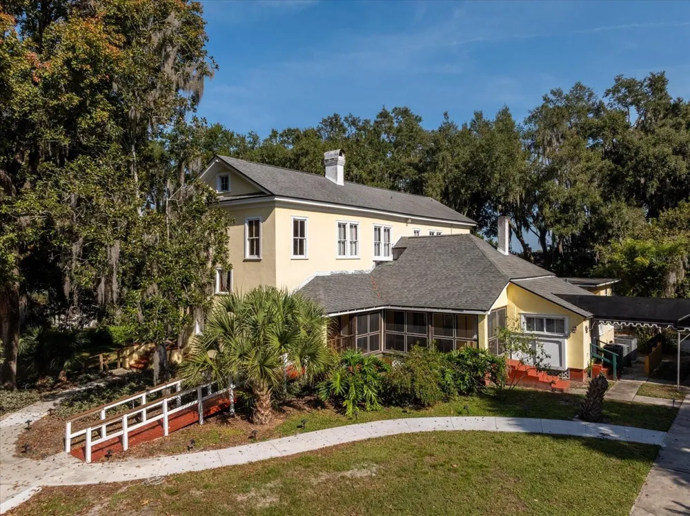 620 TUBB STREET Oakland, FL 34760