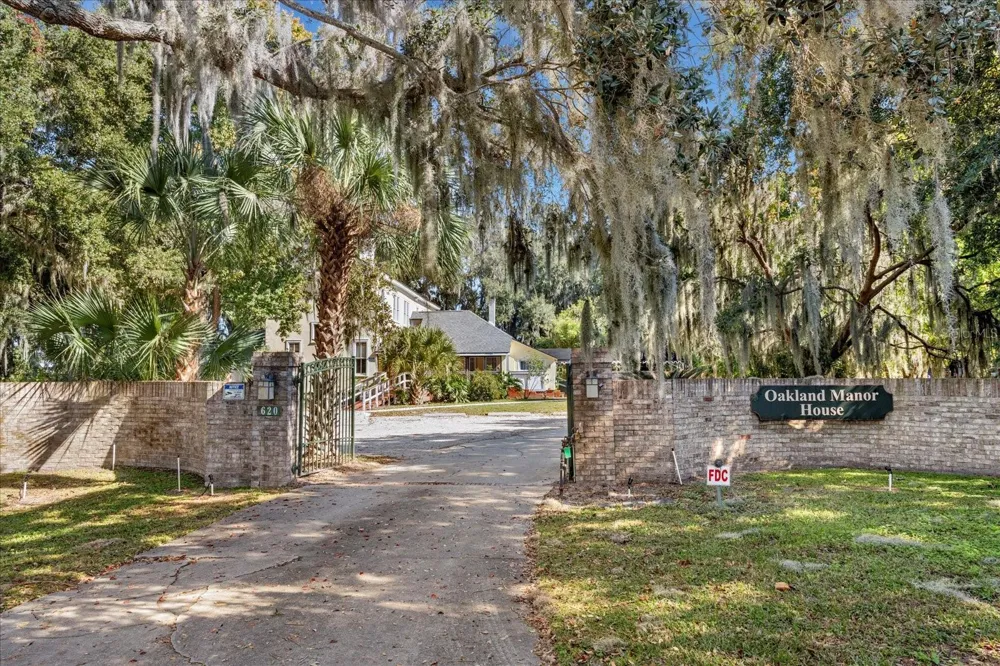 620 TUBB STREET Oakland, FL 34760