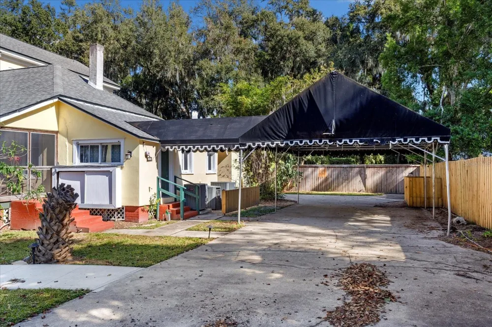 620 TUBB STREET Oakland, FL 34760