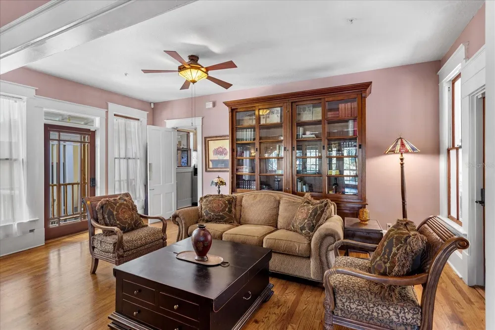 620 TUBB STREET Oakland, FL 34760