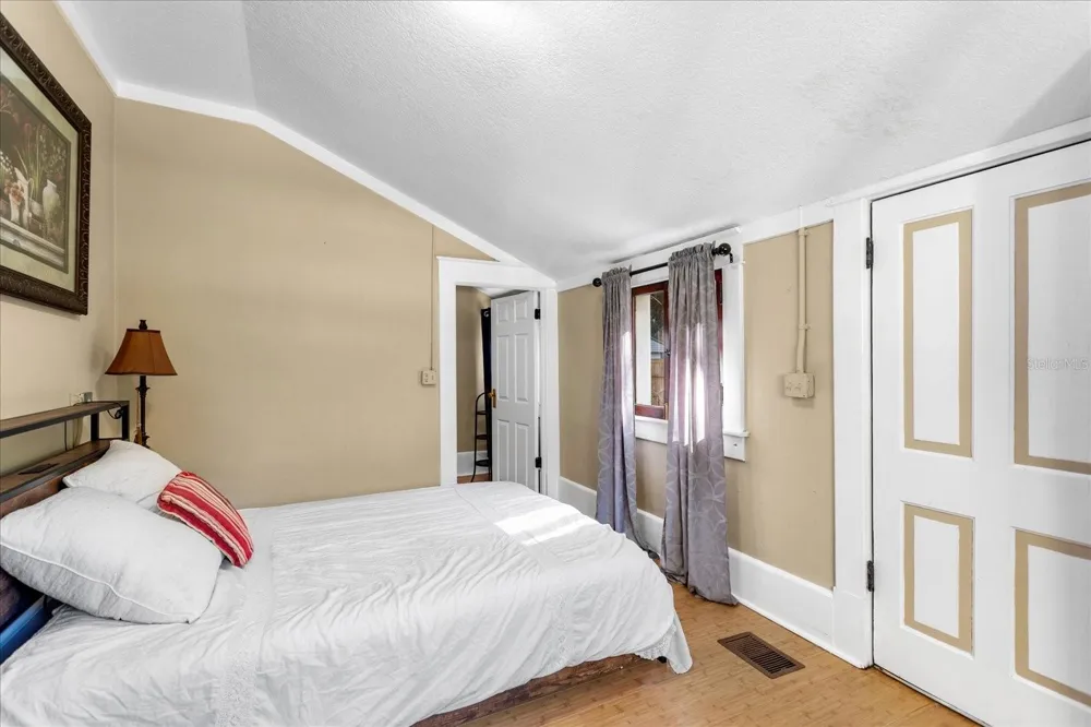 620 TUBB STREET Oakland, FL 34760
