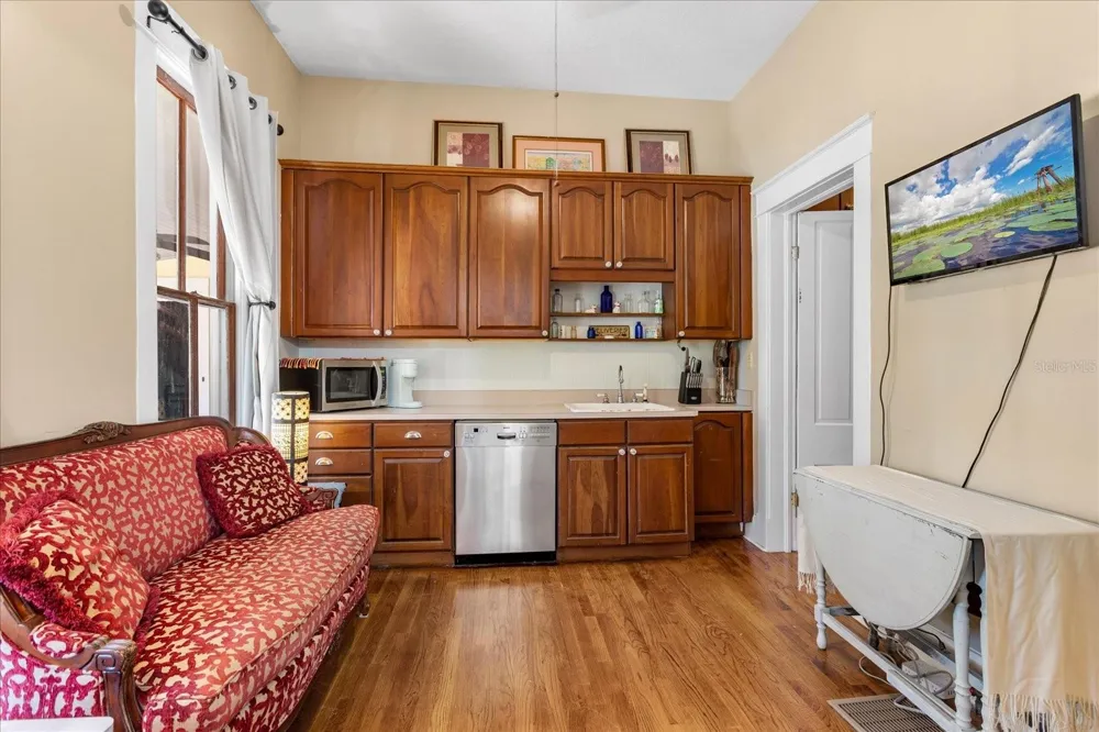 620 TUBB STREET Oakland, FL 34760